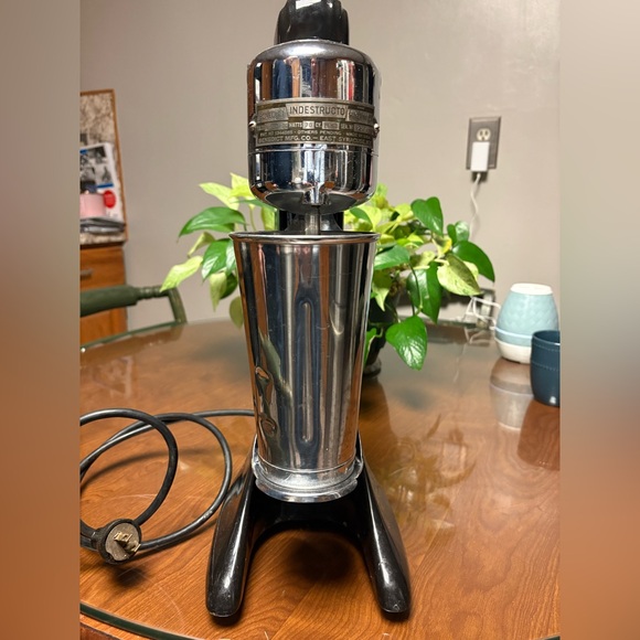 Rare Black Enamel Benedict Indestructo Milkshake Mixer #53 - Picture 1 of 7